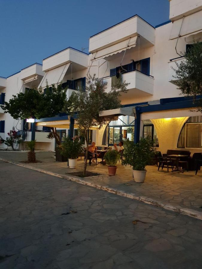 To Kyma Aparthotel Amarynthos Eksteriør bilde