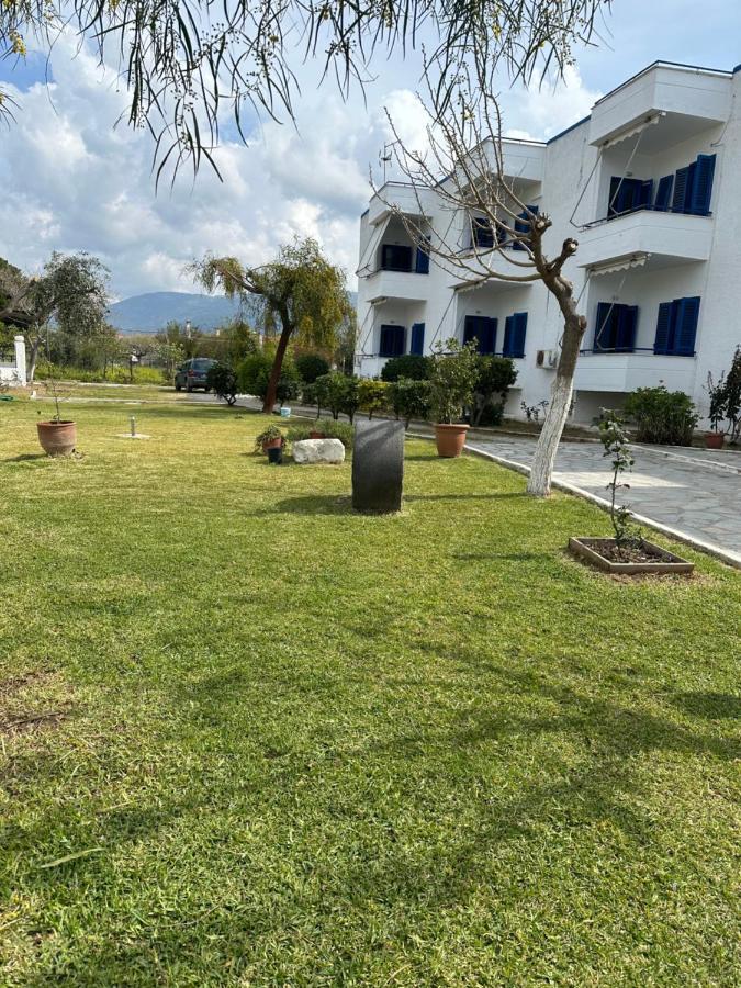 To Kyma Aparthotel Amarynthos Eksteriør bilde